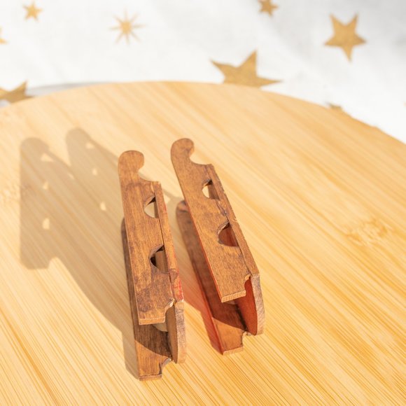 Set of two vintage sled ornaments - Picture 3 of 5